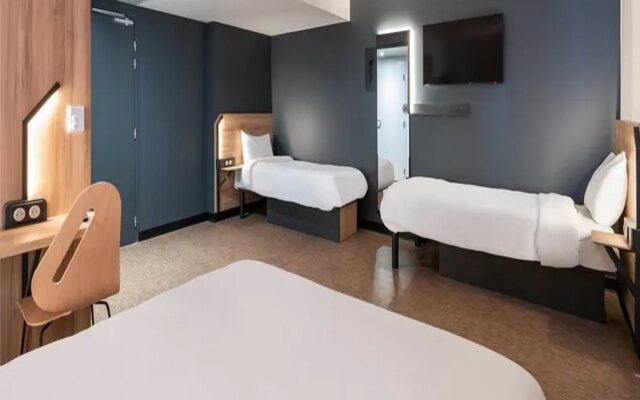 B&B HOTEL Massieux Genay