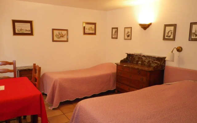 Gîtes et Chambre d'Hôtes A l'Arc en Ciel