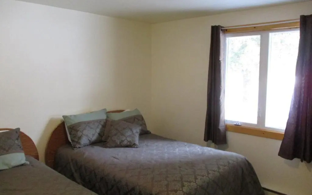 Sauble River Marina & Lodge Resort