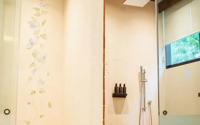 Adoro Hotel Boutique