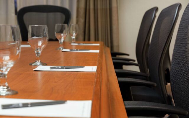 Embassy Suites by Hilton Phoenix Tempe