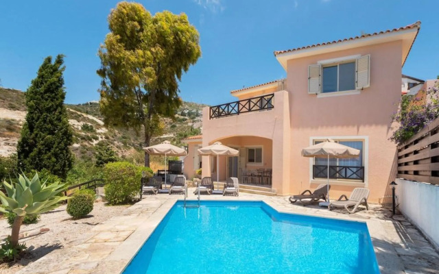 Resitour - Perneri Villas