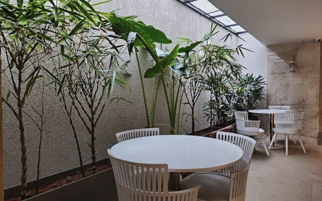 Olive Hotel Le Opera by Embassy Group