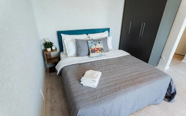 Апартаменты на проспекте Октября 112