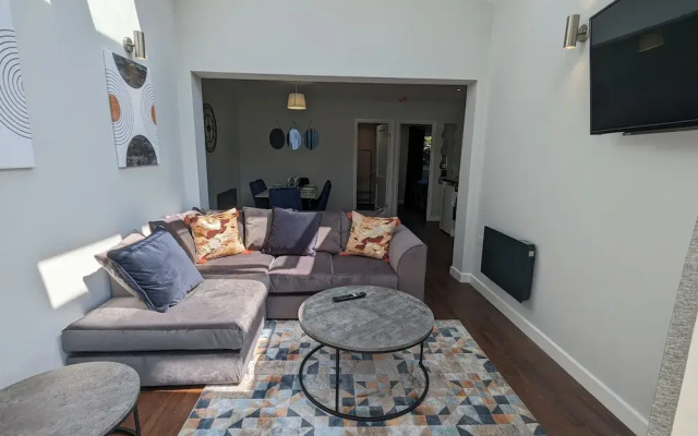 Cozy Two Bedroom Chalet in Sidmouth