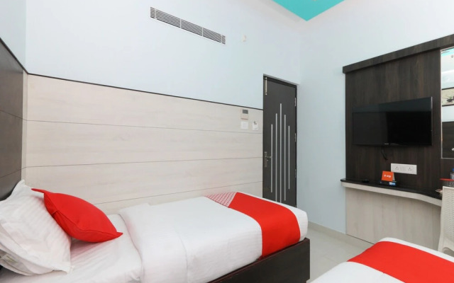 OYO 15857 Saibala Budget Hotel