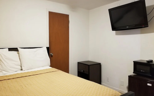 Lone Star Inn by FairBridge