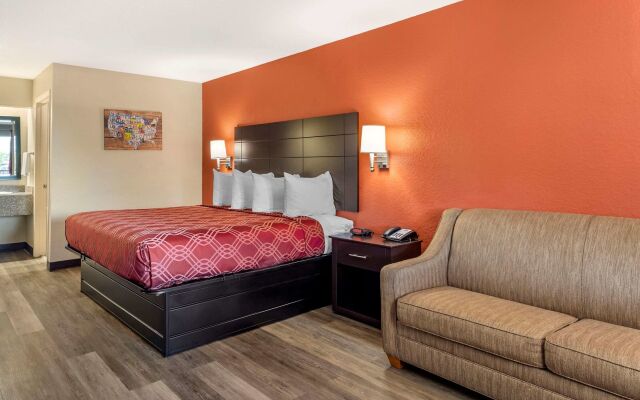 Econo Lodge Near SeaWorld