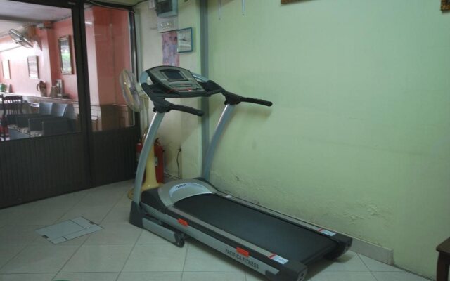 Kingfisher House And Bar