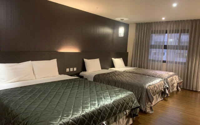 Fine Hotel