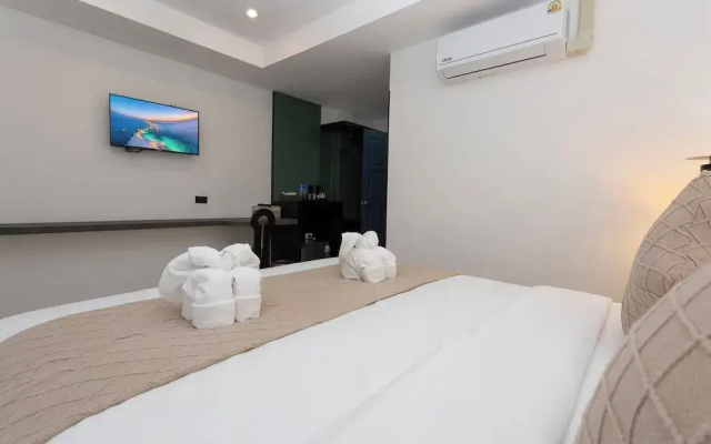 XL Patong Hotel