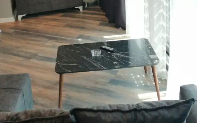 Plus Park Suite & Hotel