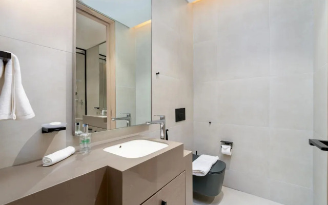 2BR 2502 Jumeirah Gate 1