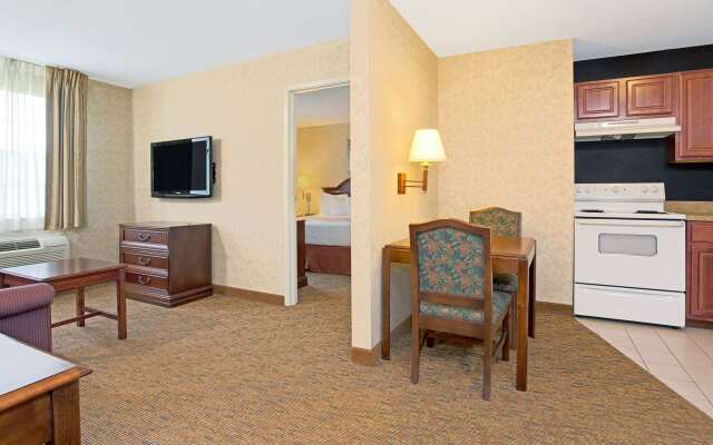 Hawthorn Extended Stay by Wyndham Cincinnati/Sharonville