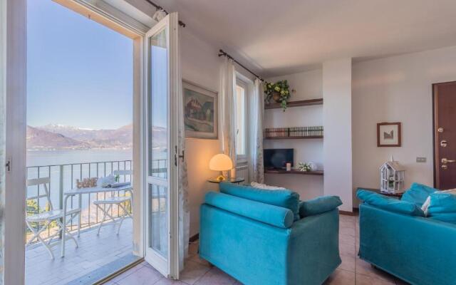 Il Tramonto sul Lago Varenna