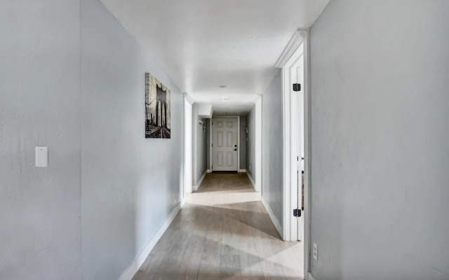 Ventura Downtown Minutes to Beaches