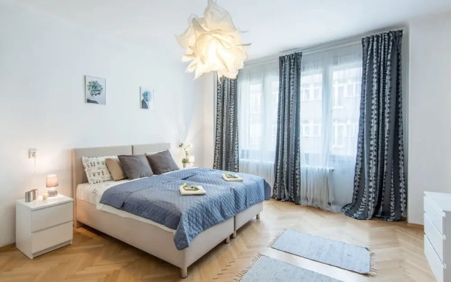 Lodecka apartment