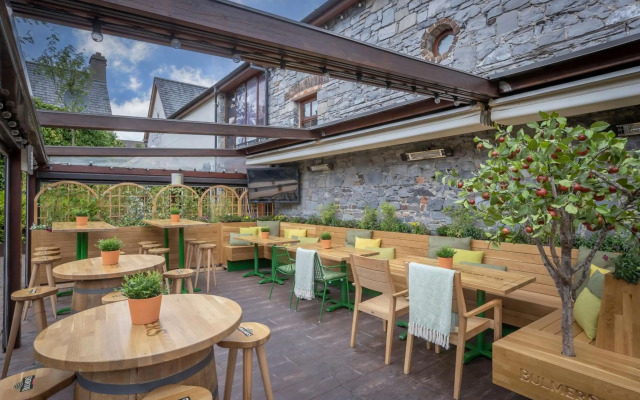 The Court Yard Hotel