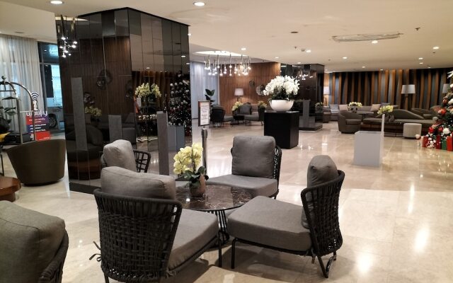 Shore2 Residences Tower2