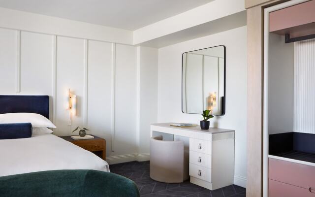 Kimpton Alton Fisherman's Wharf by IHG