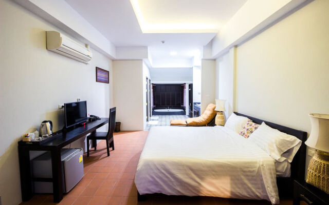 Jamadevi Hotel