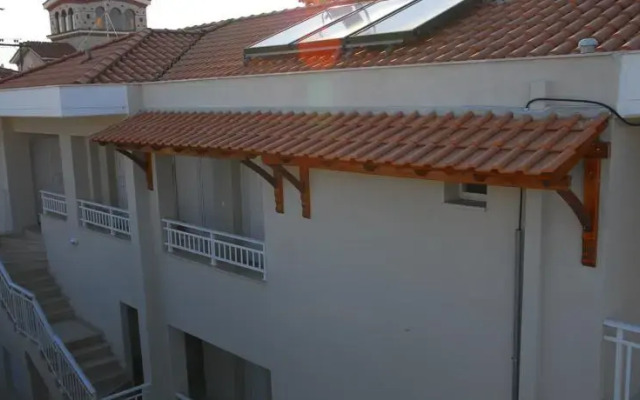 Phaethon Apartments & Studios