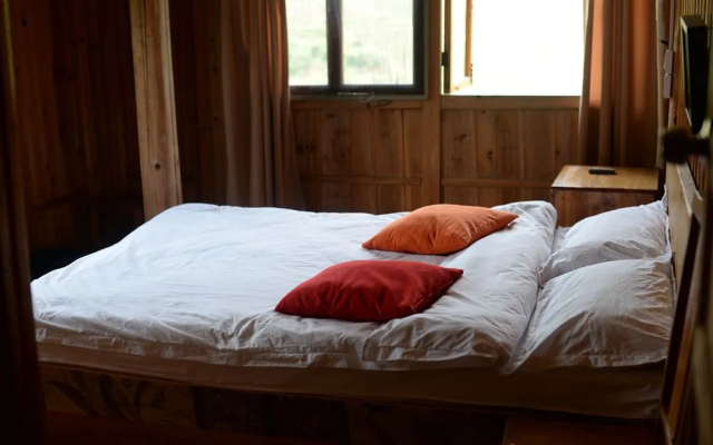 Dragon's Den Hostel in Longji Rice Terraces