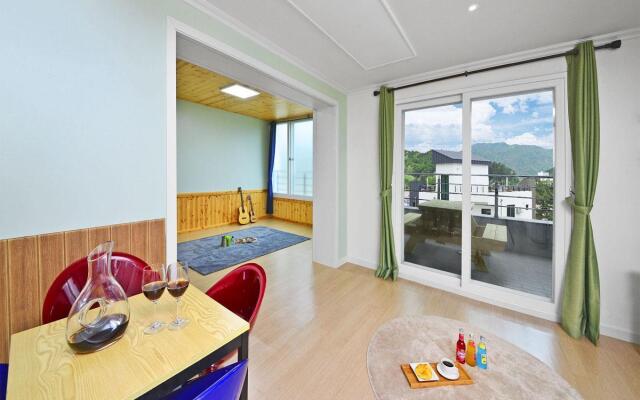 Samcheok Janghohang Ilmare Pension