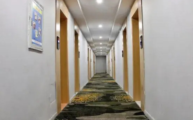 Kaiman Hotel (Yichun No.1 High School Yuanzhou Ancient City)