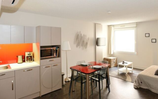 Rouge - Appart'Ambiance