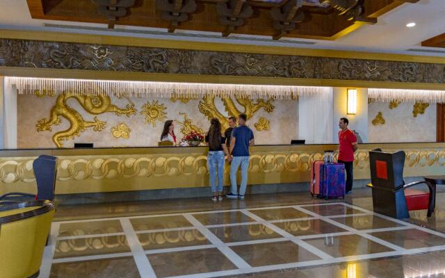 Royal Dragon Hotel – All Inclusive