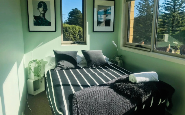 Sow and Piglets Guesthouse - Hostel