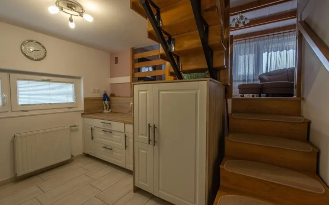 Vineyard Cottage Hocevar