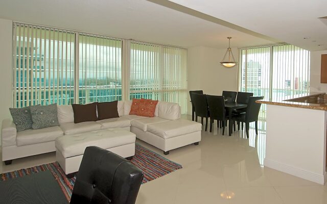 The Hotel House - One Broadway