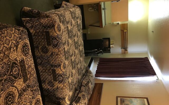 Buffalo Lodge and Grill