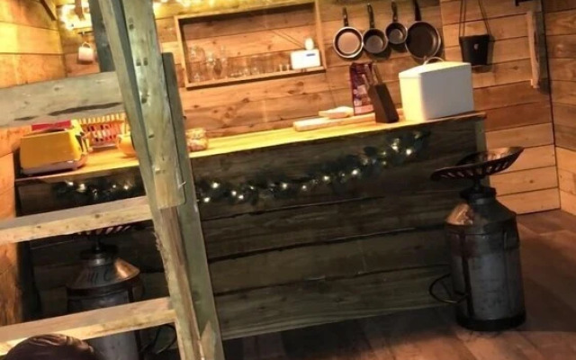 Campfires and Stars Glamping