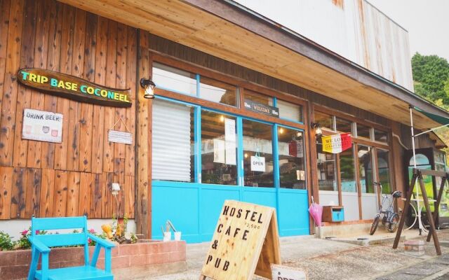 Trip Base Coconeel - Hostel