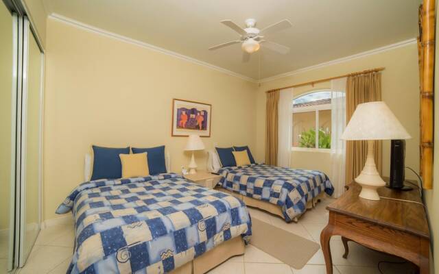 Colina 15C - 3 bdr 2 Bath Family