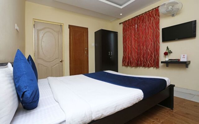 OYO 3393 Midway Inn