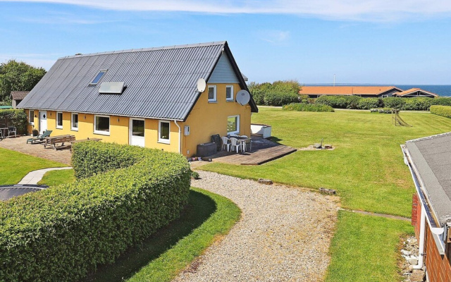 Spacious Holiday Home in Vinderup near Fjord