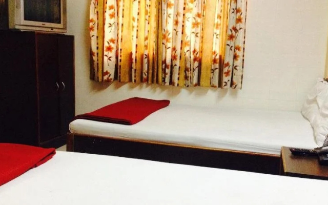 Hotel Metro Plaza Residency