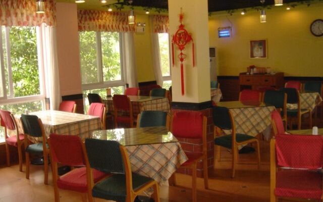 如家酒店(上海浦东机场川沙华夏东路店)
