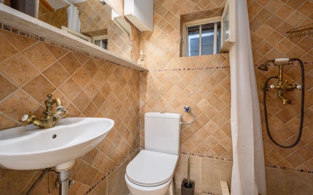 Beautiful Home in Vabriga With Wifi and 2 Bedrooms