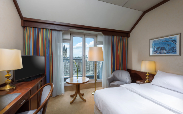 Maritim Hotel Köln - Image 6