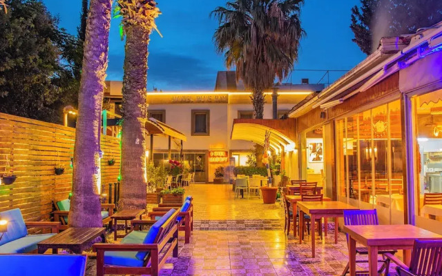 Blue Bay Beach Otel