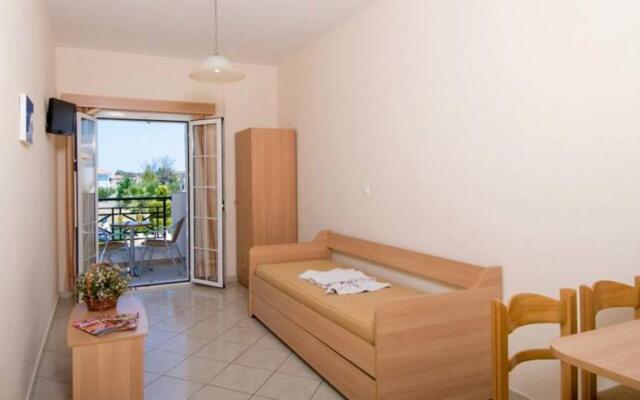 Yakinthos Hotel