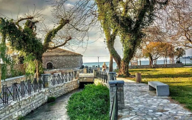 Nafpaktos Beach luxury Suites