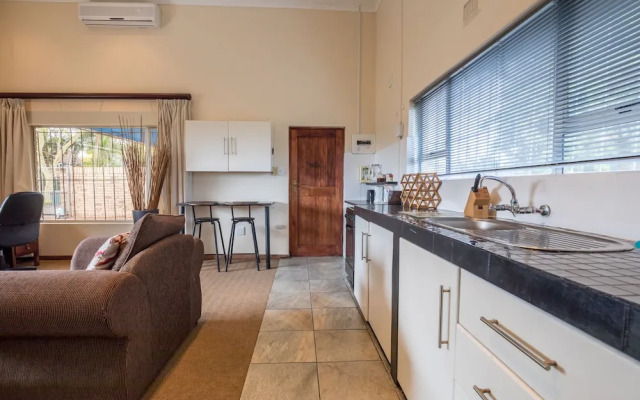 Hillton Manor Guest House