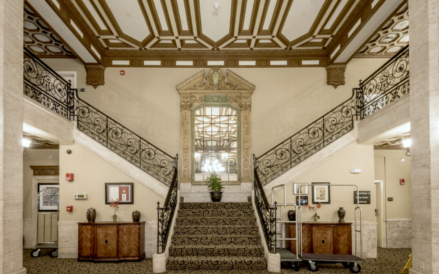 Hampton Inn & Suites Montgomery-Downtown