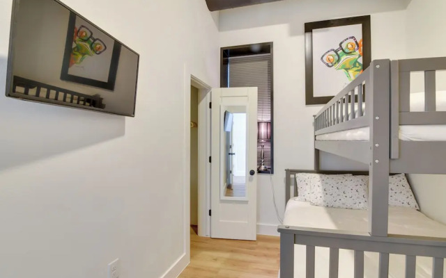 Downtown Galveston Home: Walk to Historic District